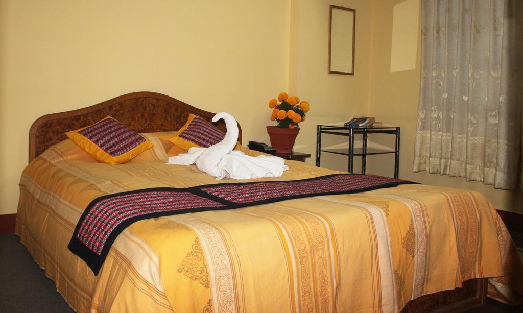 Simrika Homes Bed And Breakfast Kathmandu Kamer foto